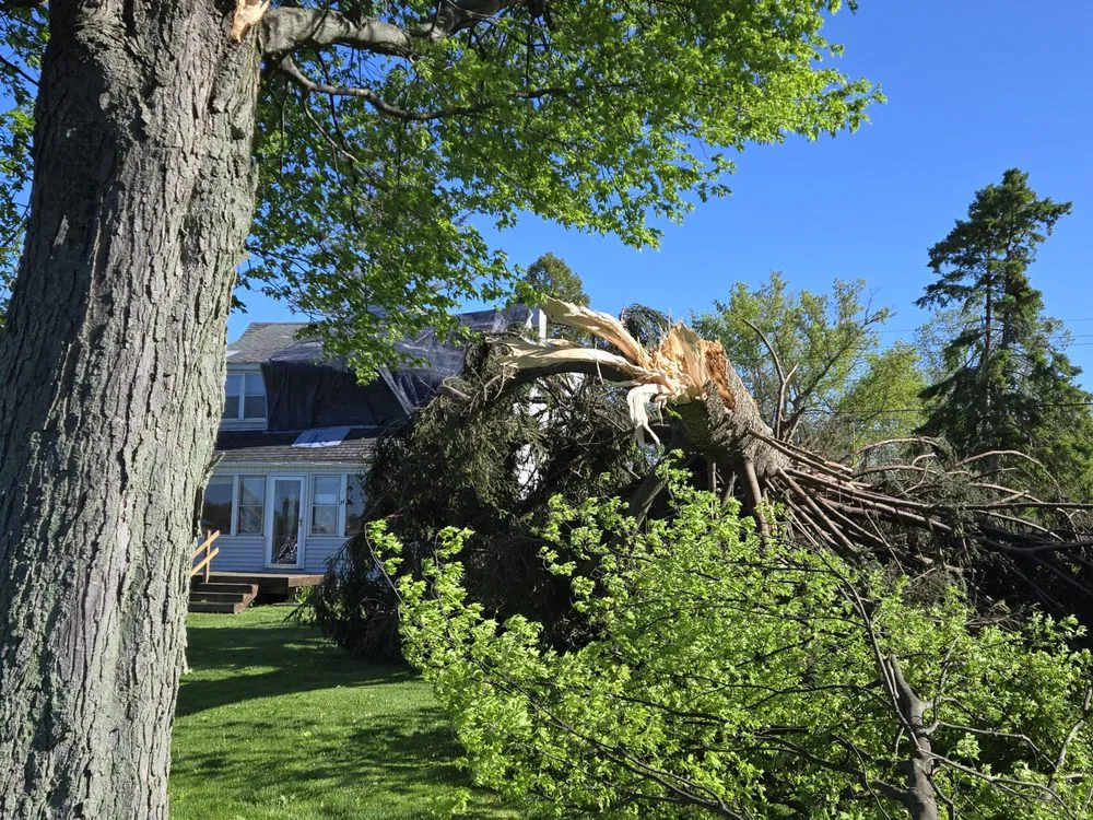 Local roof leak repair in Fair Haven, MI - Hubbard Home Improvements