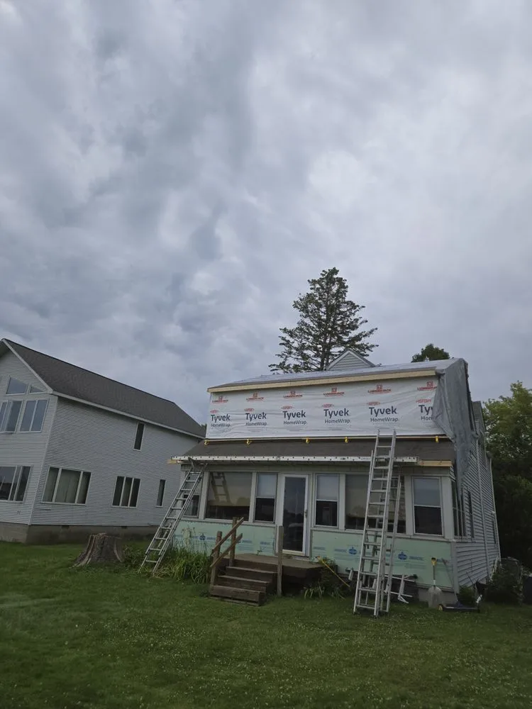 Licensed roof replacement in Fair Haven, MI by Hubbard Home Improvements