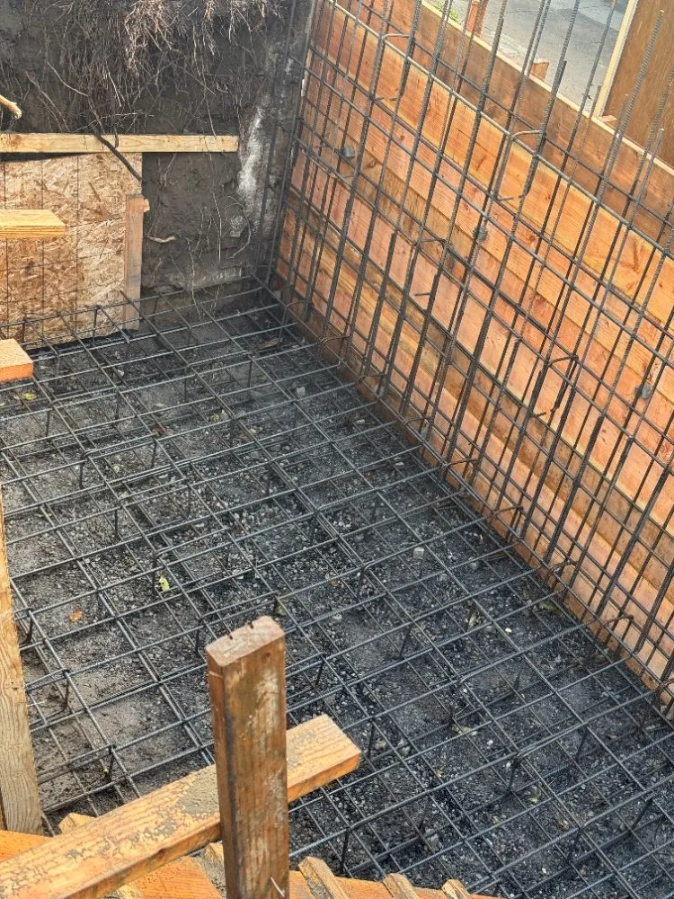 Trusted shingle roofing service experts serving Okland , CA - Hubeymar Construction