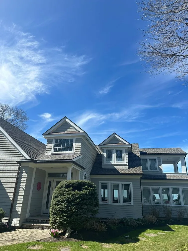 Slide of Huerta Construction