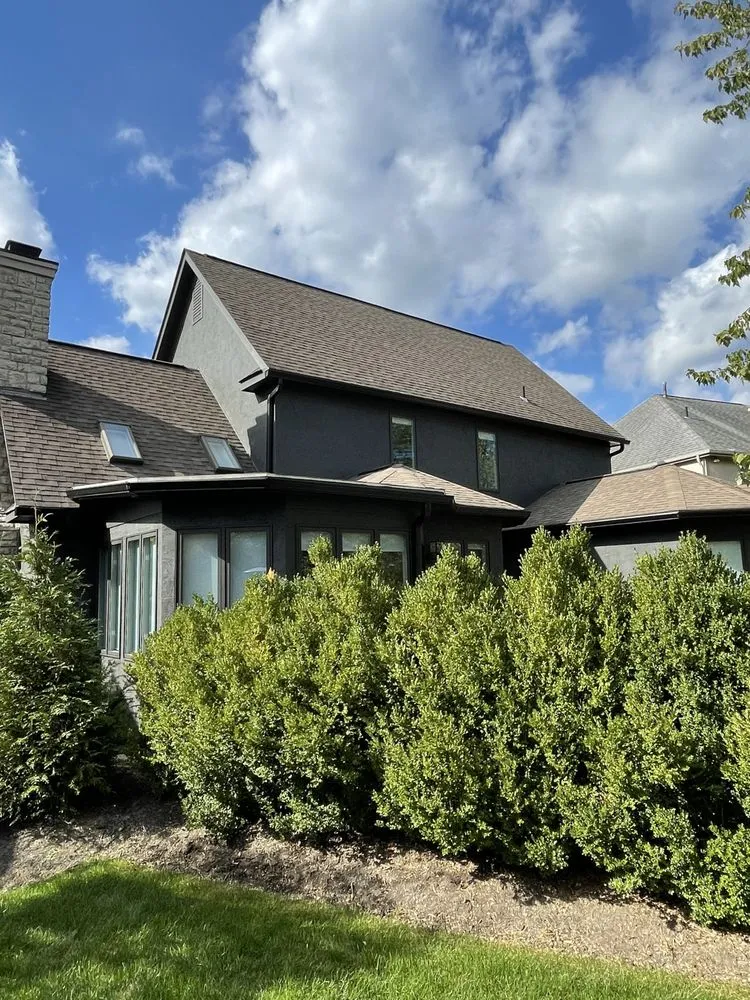 Slide of Hughes Seamless Gutters