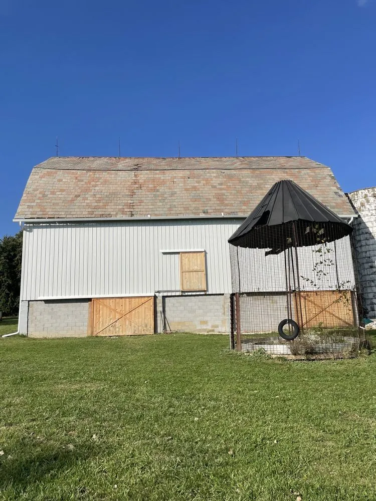 Slide of Hughes Seamless Gutters