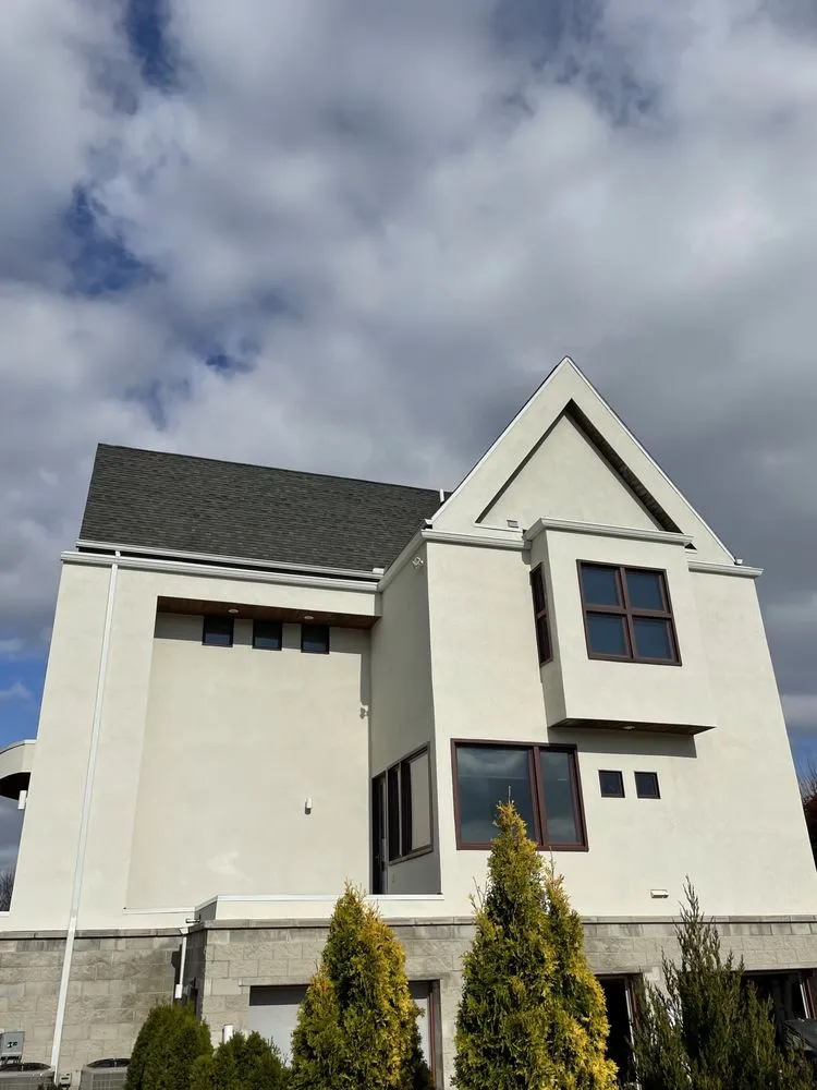 Slide of Hughes Seamless Gutters