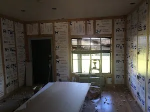 Hugo Lombera Construction Logo