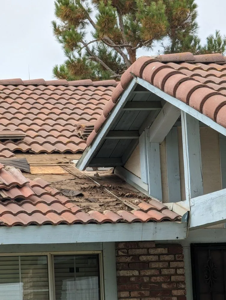 Slide of Hull & Sons Roofing