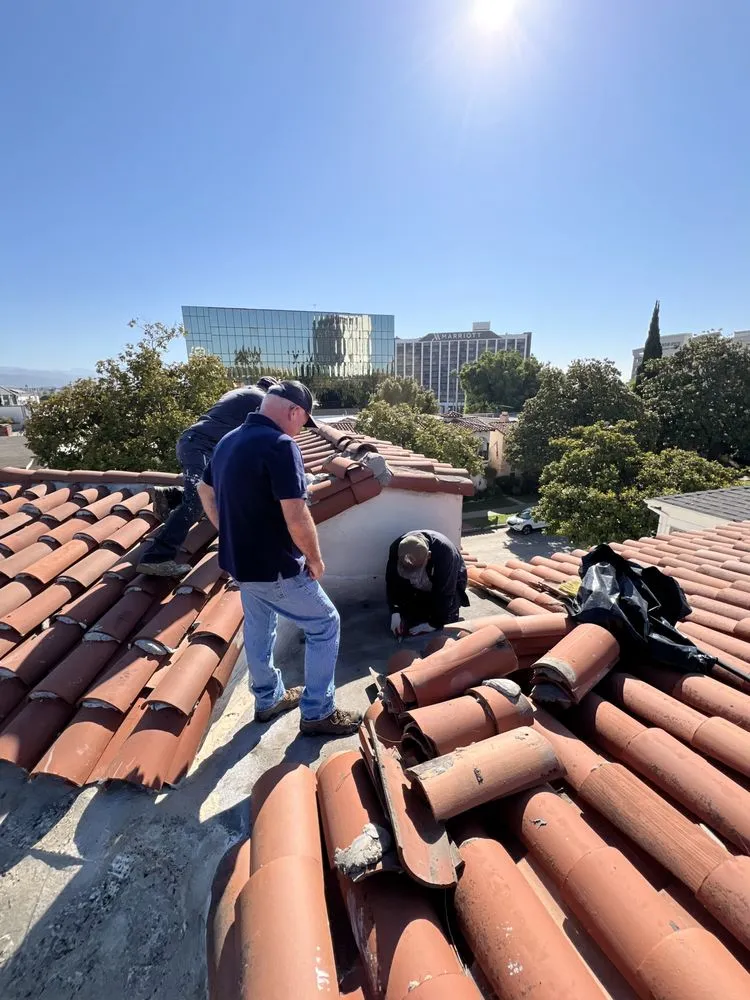 Slide of Hull Brothers Roofing