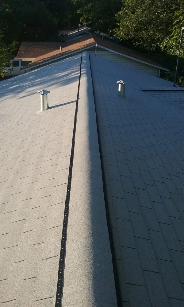 Slide of Humberto's Roofing Service