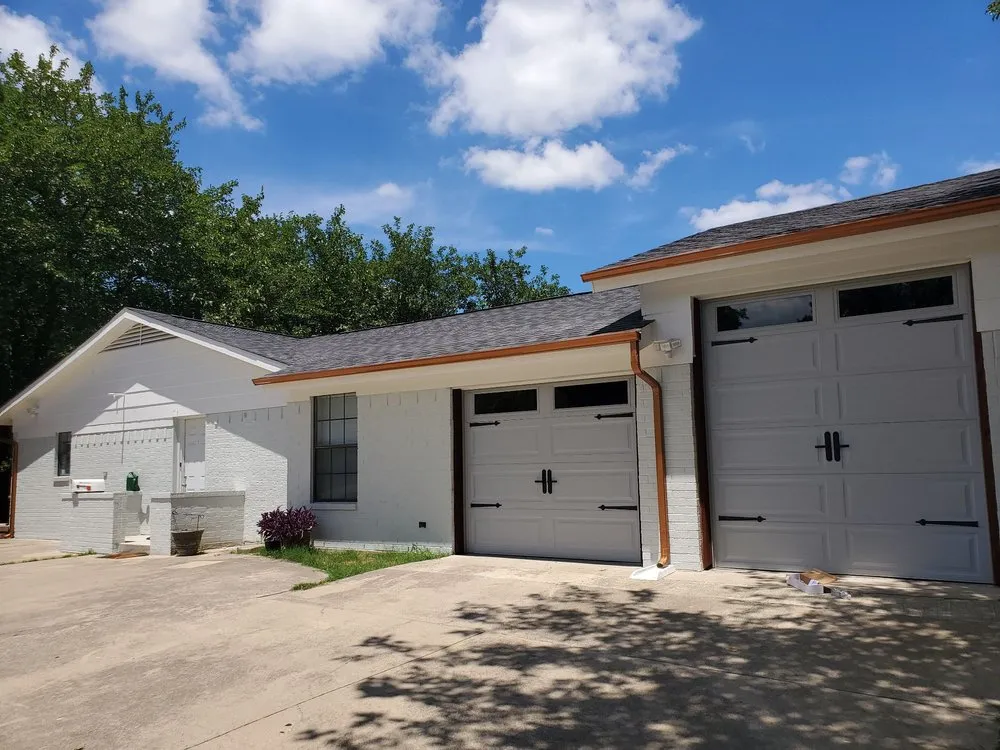 Slide of Humberto's Roofing Service