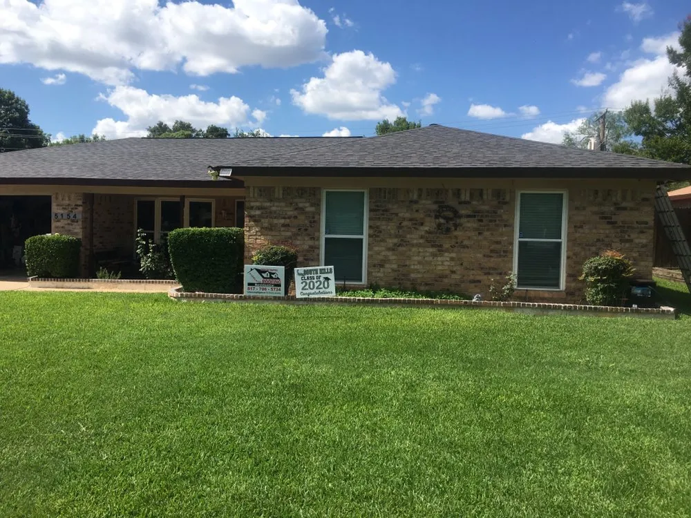 Slide of Humberto's Roofing Service