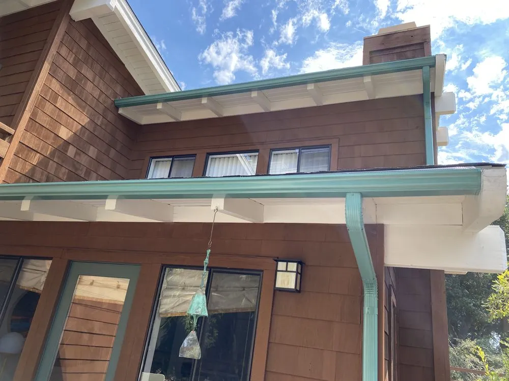 Slide of Humphreys Rain Gutters