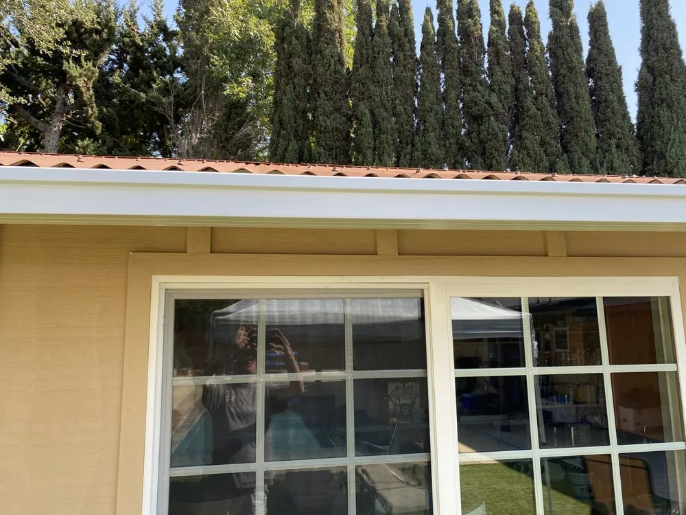 Slide of Humphreys Rain Gutters