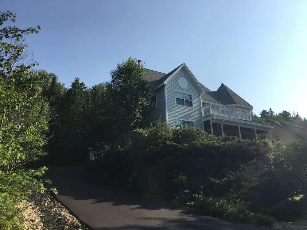 Slide of Humphrey's roofing and construction