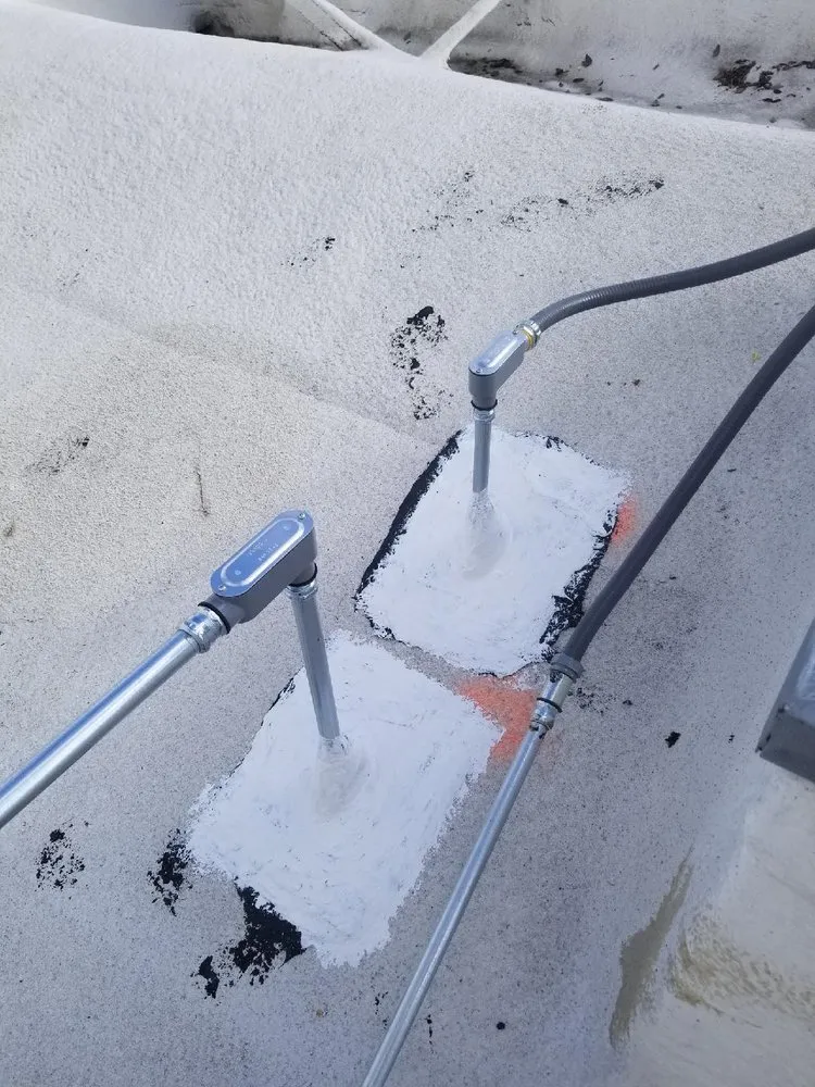 Slide of Huncho Roofer