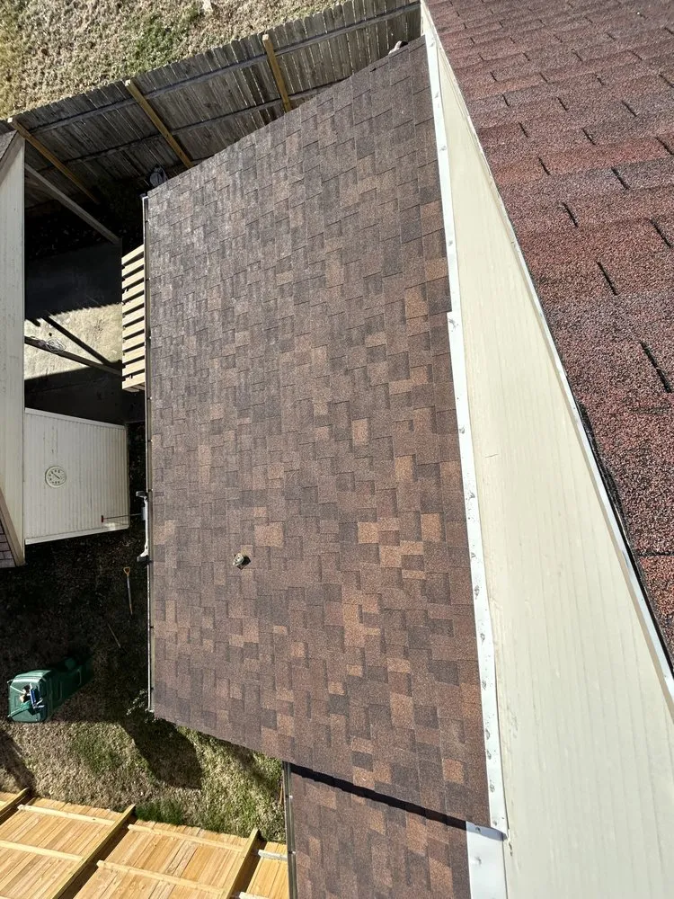 Slide of Hundleys Custom Exteriors