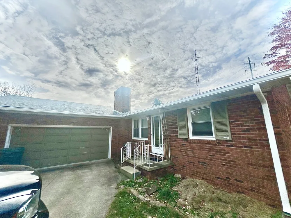 Slide of Hundleys Custom Exteriors