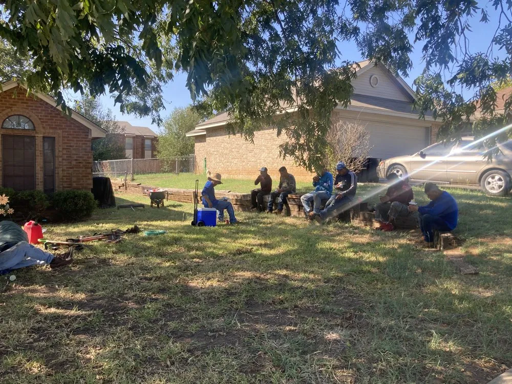 Slide of Hunt Roofing & Contracting