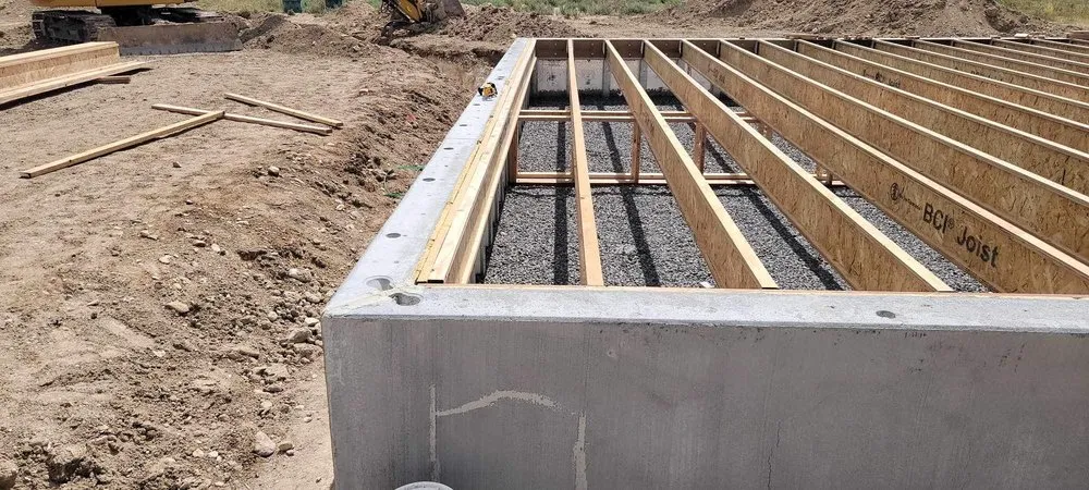 Slide of Hunter Construction