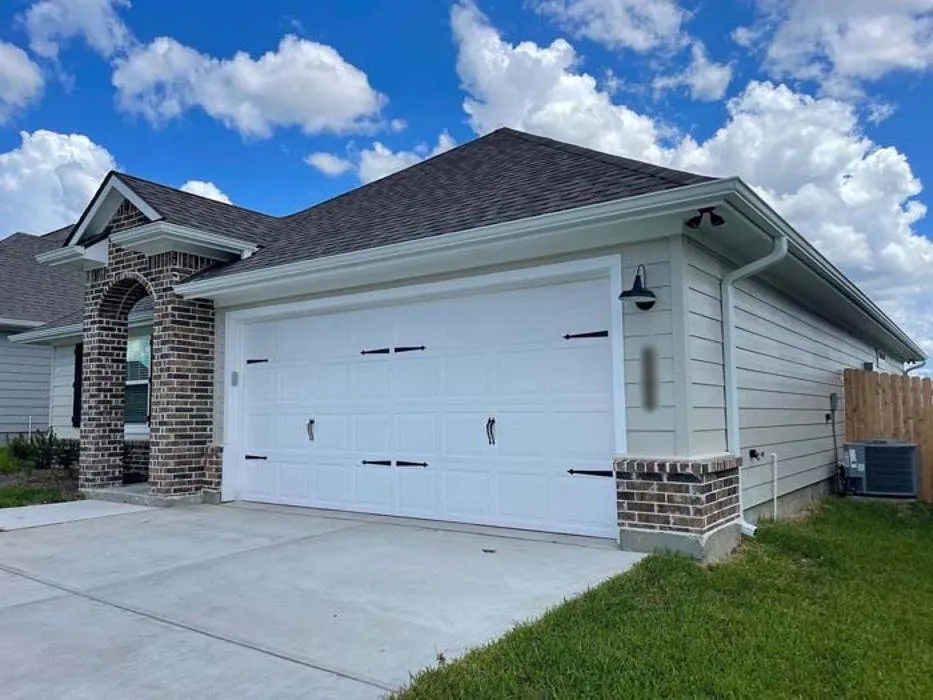 Slide of Hunter Roofing & Restoration