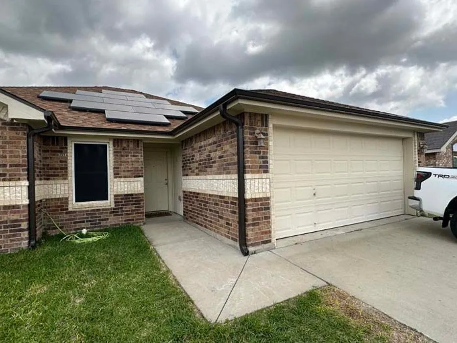 Slide of Hunter Roofing & Restoration