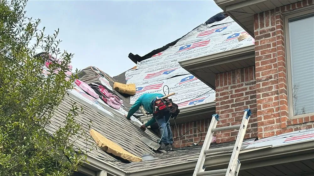 Local flat roof repair in Highlandville, MO by Hunter Roofing