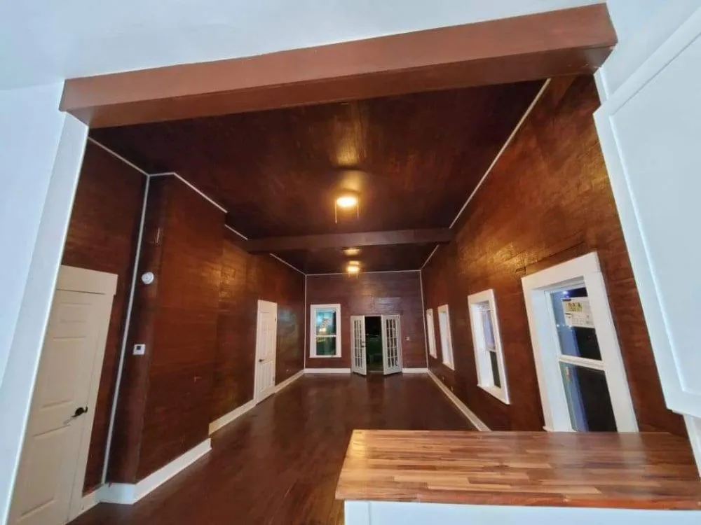 Slide of Hunter's Roofing & Construction