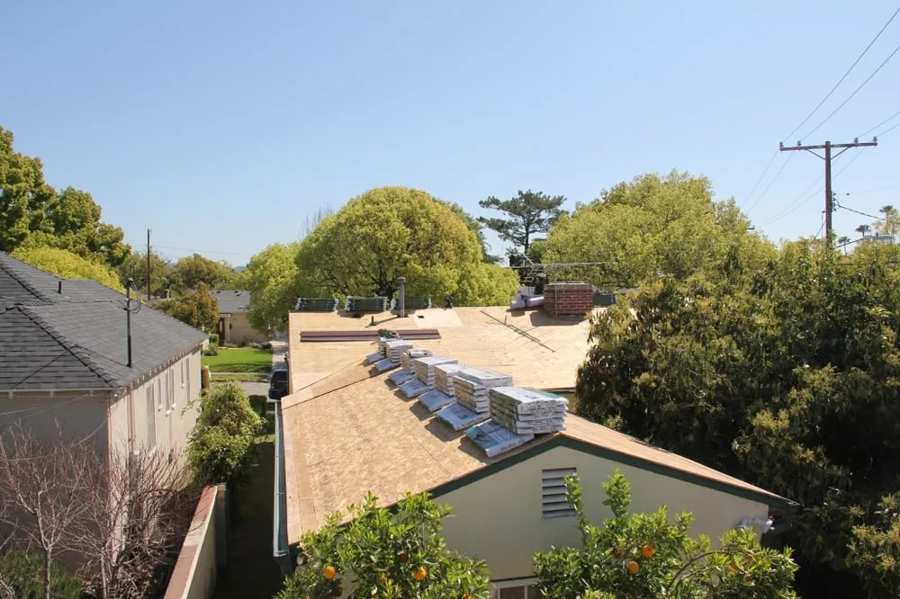 Slide of Hunters Roofing