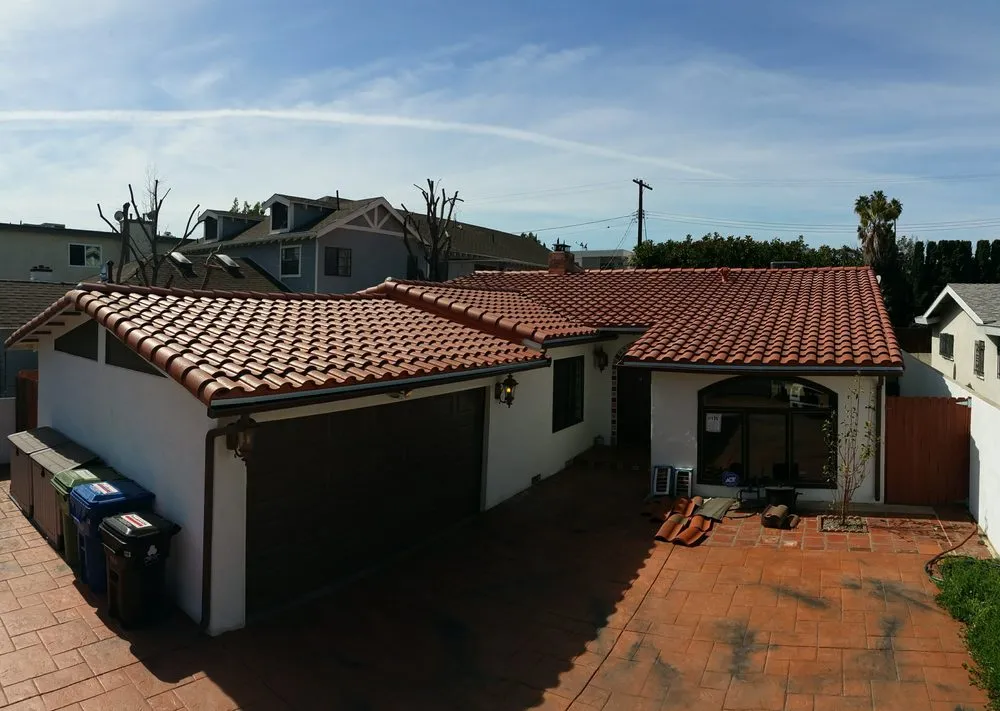 Slide of Hunters Roofing