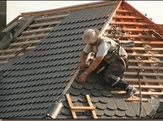 Professional roof installation experts serving Huntingdon Valley, PA - Huntingdon Valley Exteriors