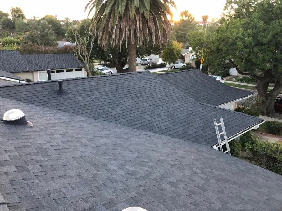 Slide of HUS Roofing