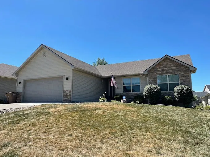 Slide of Hutch Unlimited