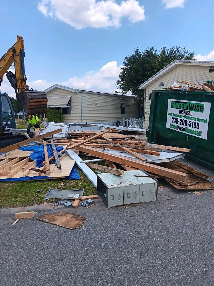Local shingle roofing service experts serving St. Petersburg, FL - Hypaer Investments