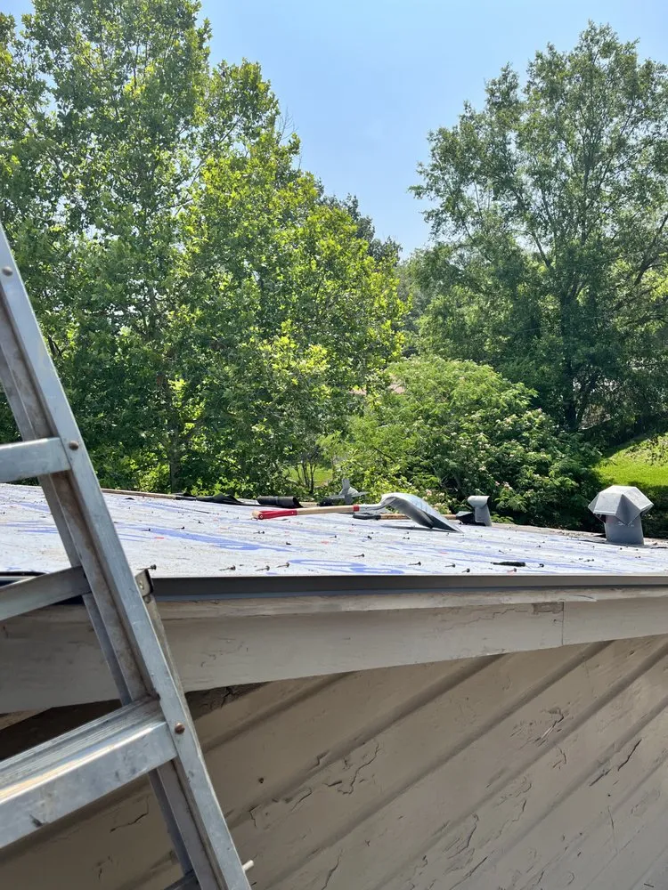 Slide of Hyperion Builders