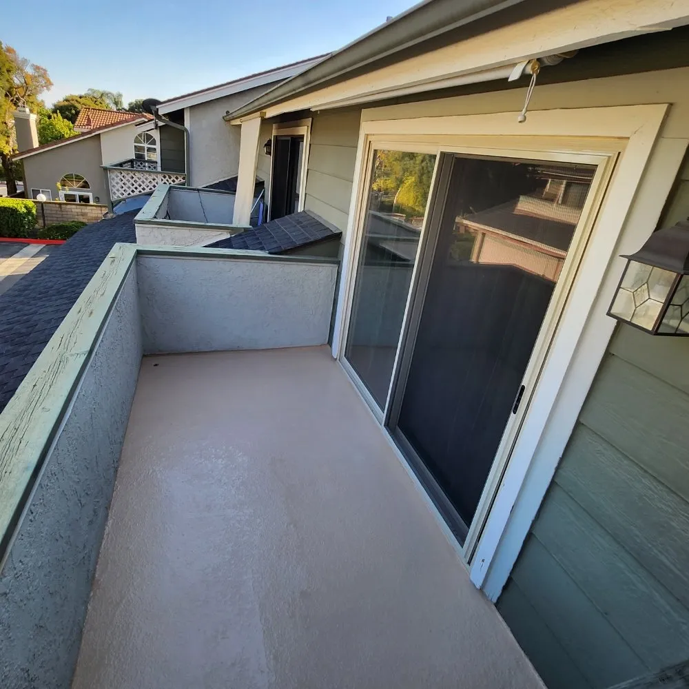 Slide of HYT Construction