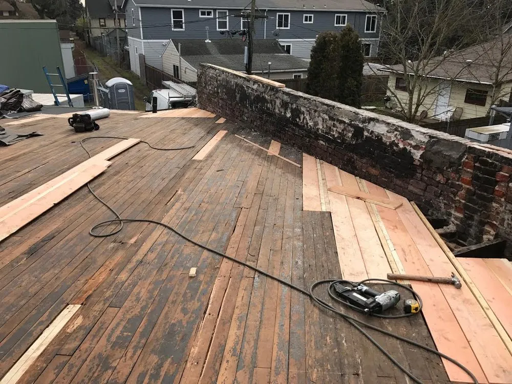 Slide of I & A Roofing