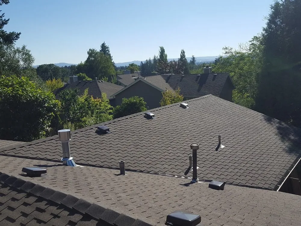 Slide of I & A Roofing