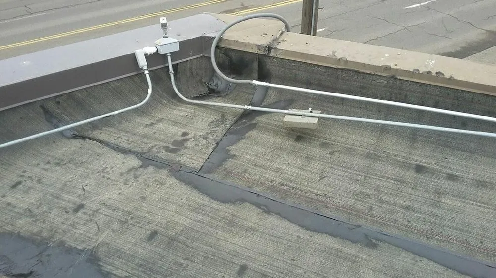 Slide of I & A Roofing