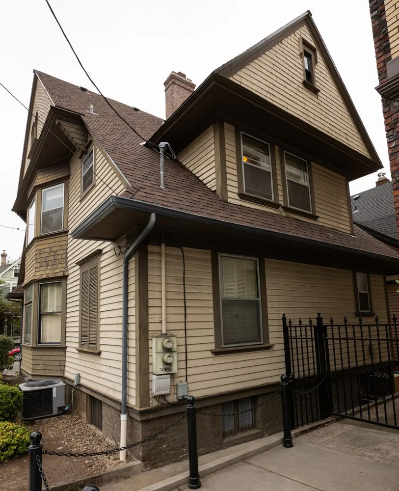 Slide of I & A Roofing