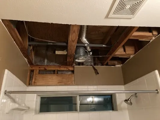 I & J Remodeling Logo