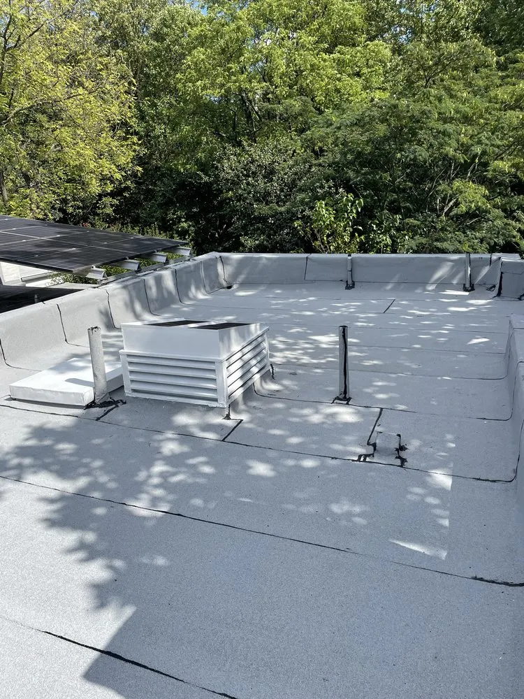 Slide of I Boyd Home Improvements