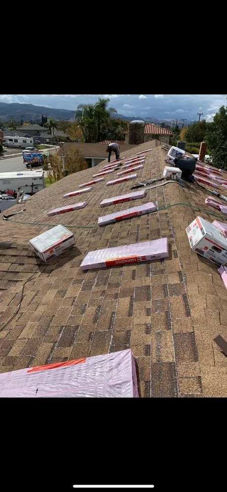 Slide of I Can Roofing