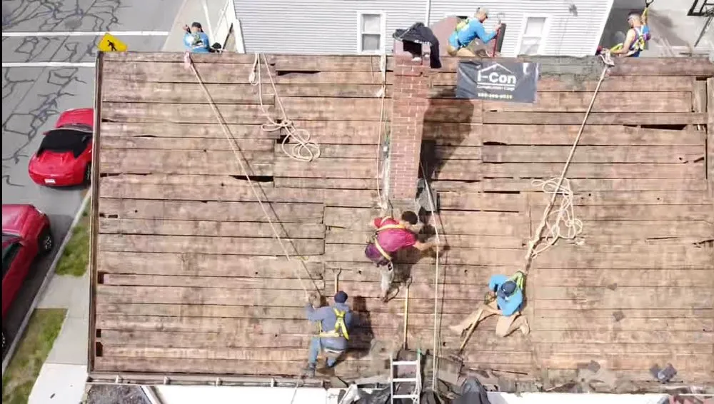 Slide of I-Con Construction