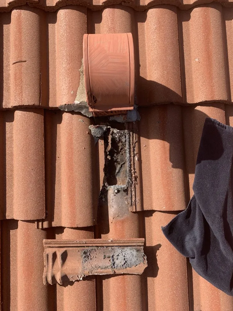 Slide of I Gotta Guy Roof Repairs