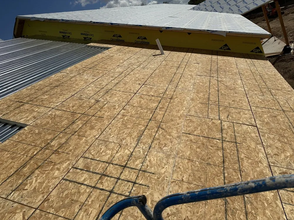 Slide of I Gotta Guy Roof Repairs