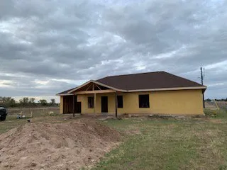 Slide of I M Roofing & Construction