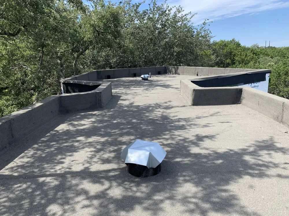 Slide of I M Roofing & Construction