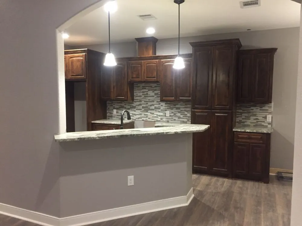 Slide of I M Roofing & Construction