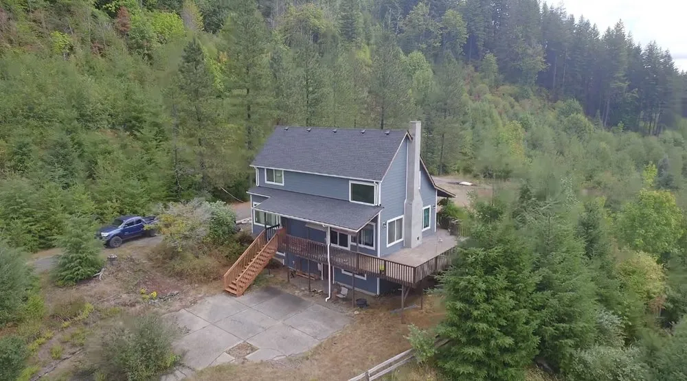 Slide of I5 Exteriors