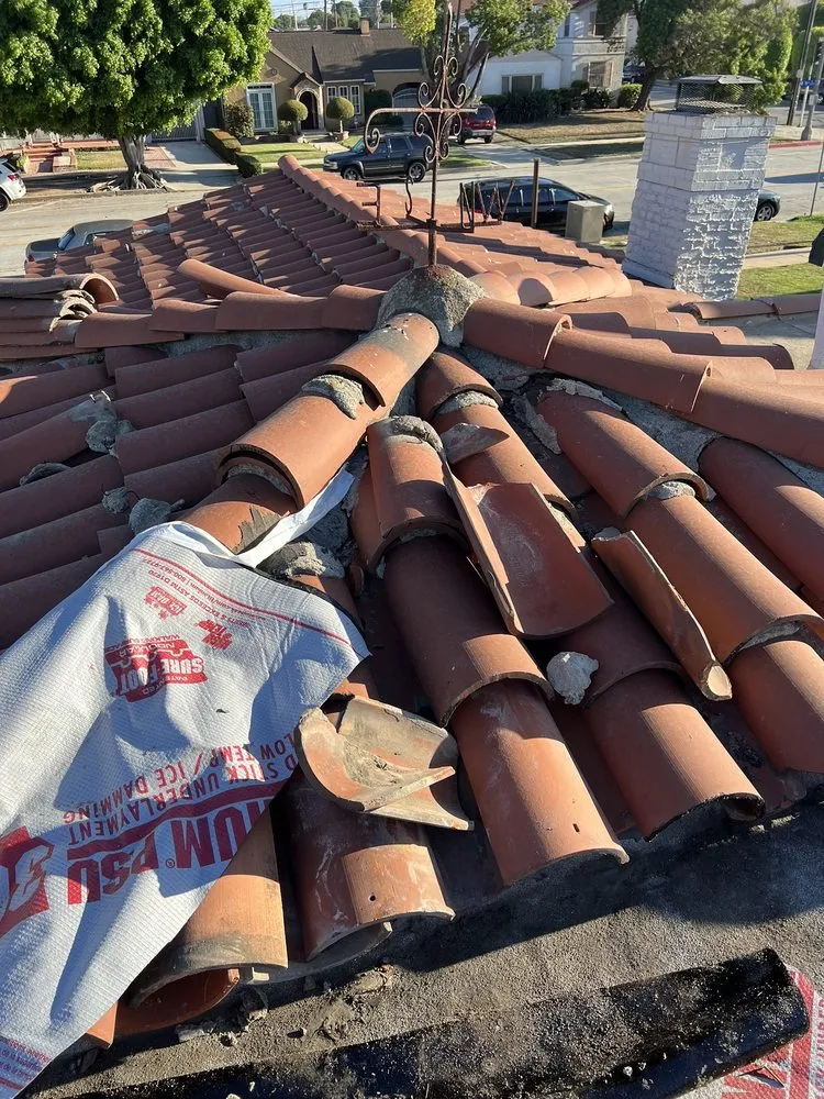 Slide of Icon Unlimited Roofing