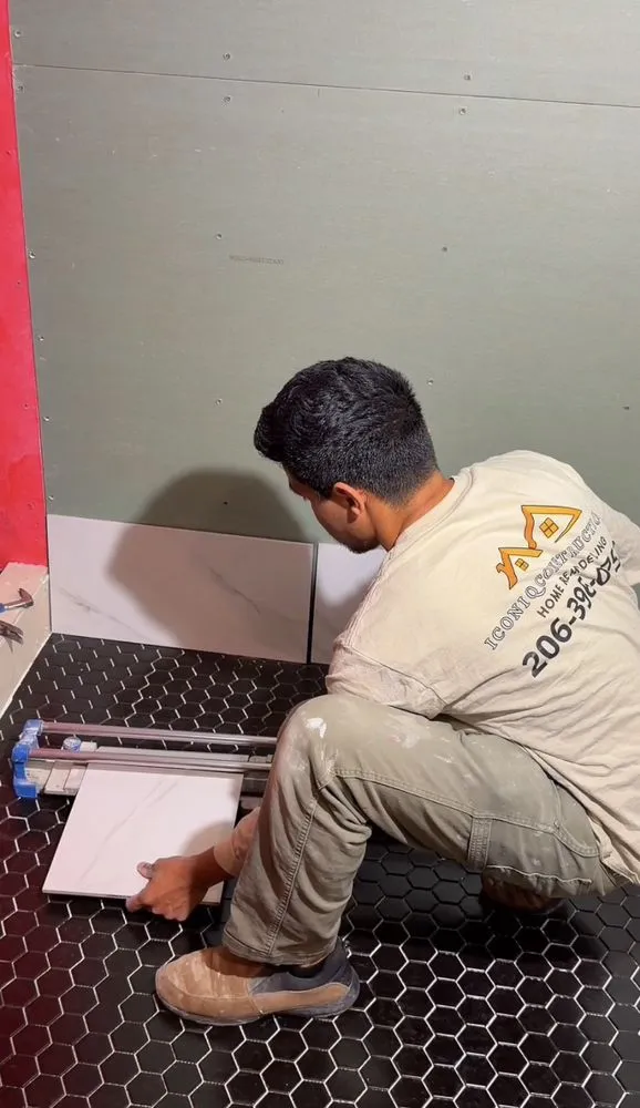 Slide of Iconiq Construction