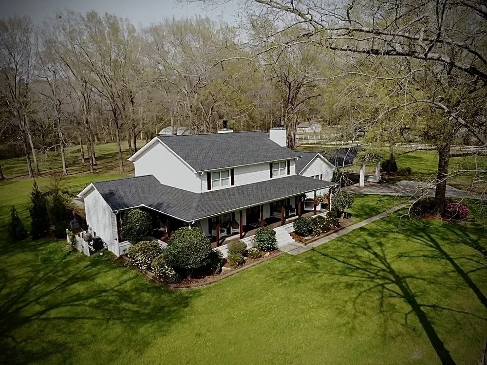 Slide of Idea Roofing